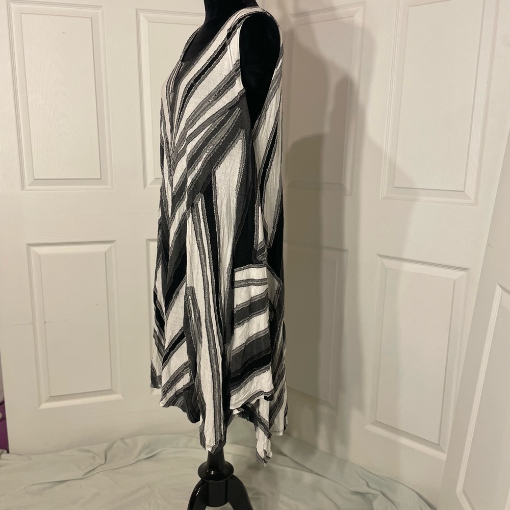 Simply Vera Dress size XL - Picture 4 of 6